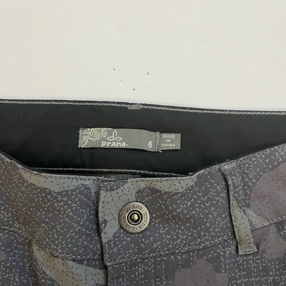 PrAna Sky Canyon Jogger Pants Gray Camo Size 6 - Picture 8 of 11